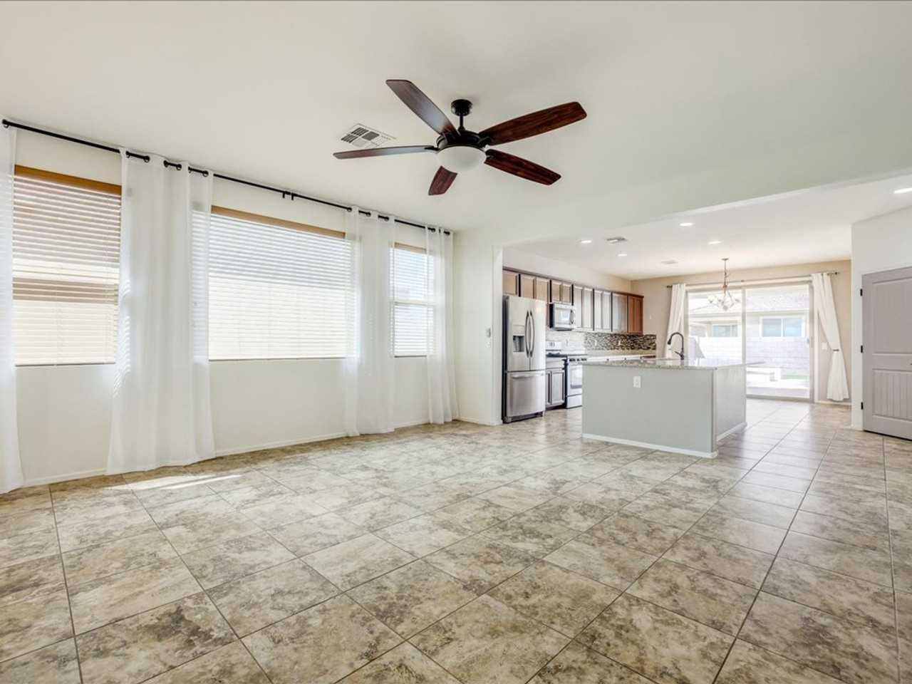6635 E Via Boca Grande - Photo 7 of 37