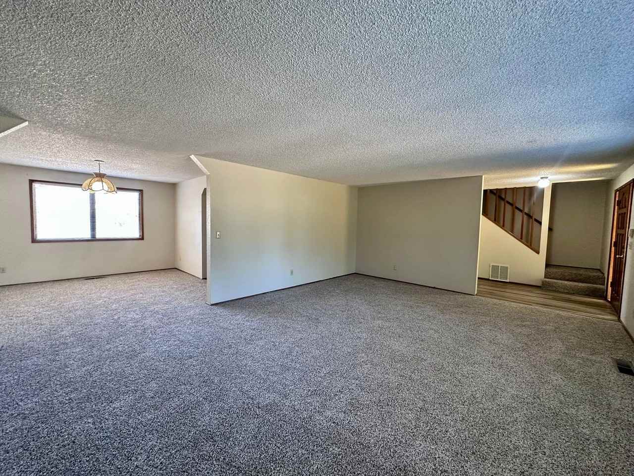 970 S 55th Pl - Photo 4 of 26
