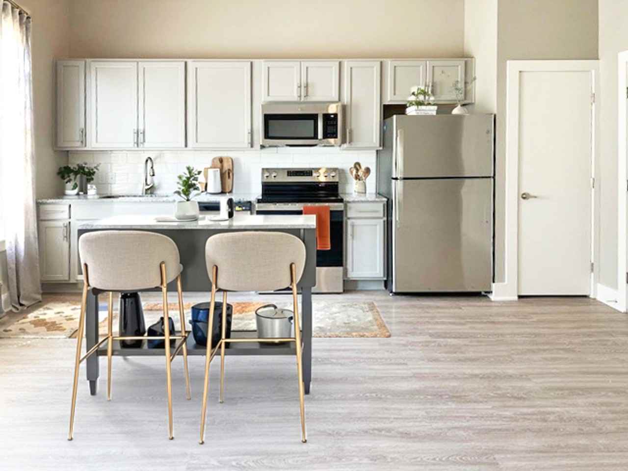 Southern Grove Apartments - Photo 4 of 20