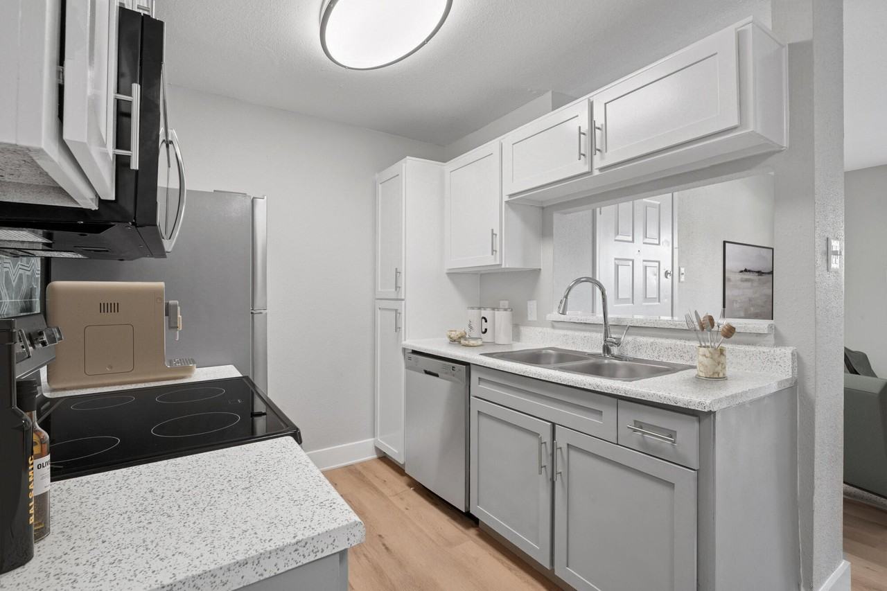 Caldera Apartment Homes - Photo 4 of 33