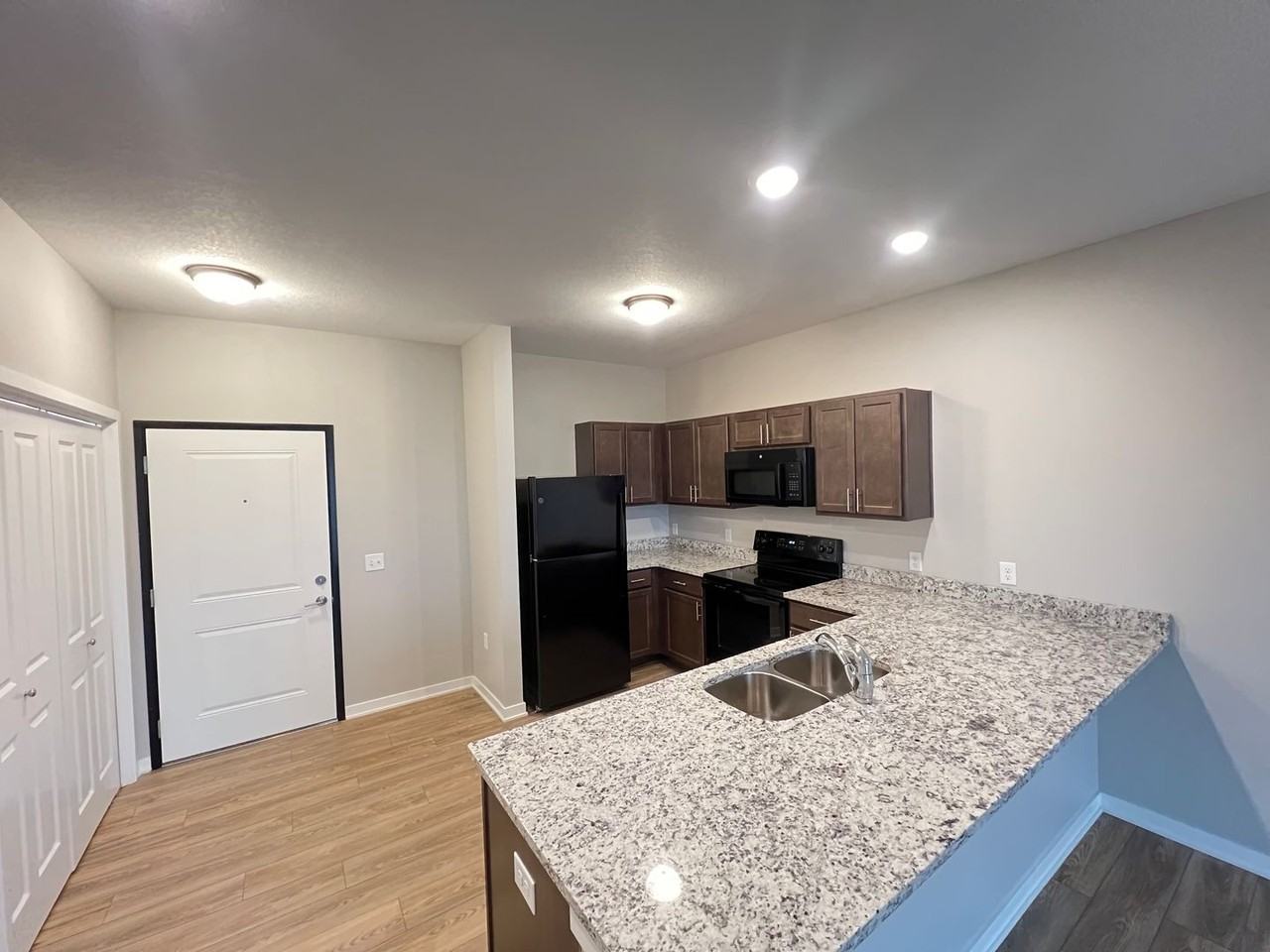 Allure at Rivers Edge - 2235 - Photo 2 of 30