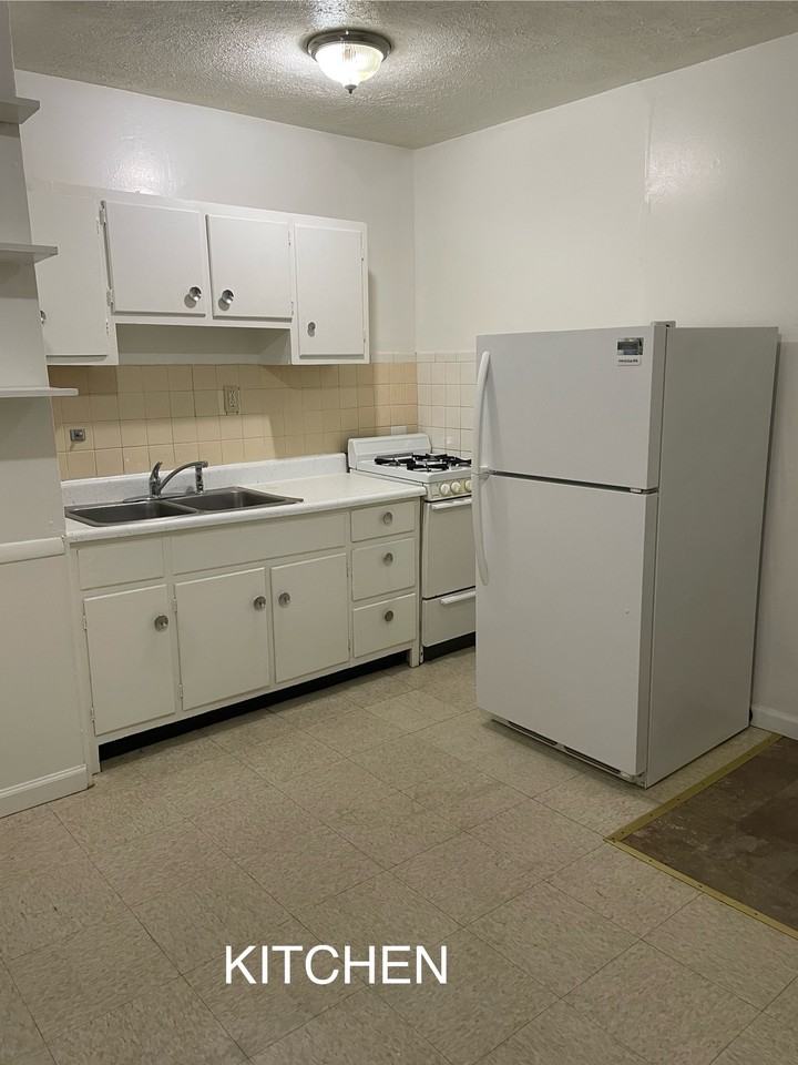 AND: Ruddle: Complex - Photo 5 of 20