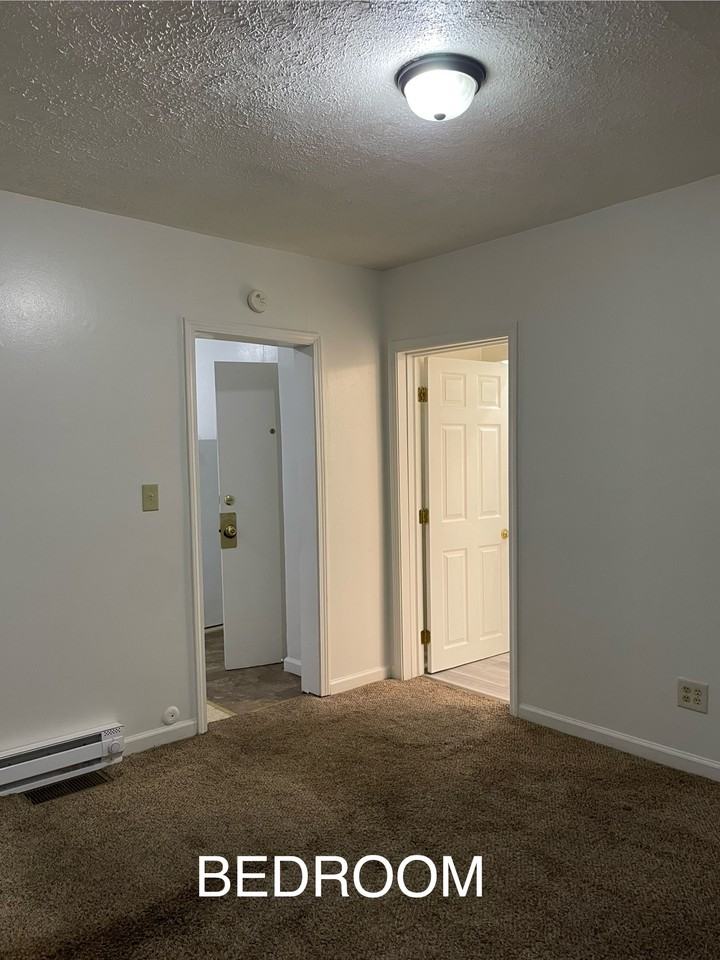 AND: Ruddle: Complex - Photo 7 of 20