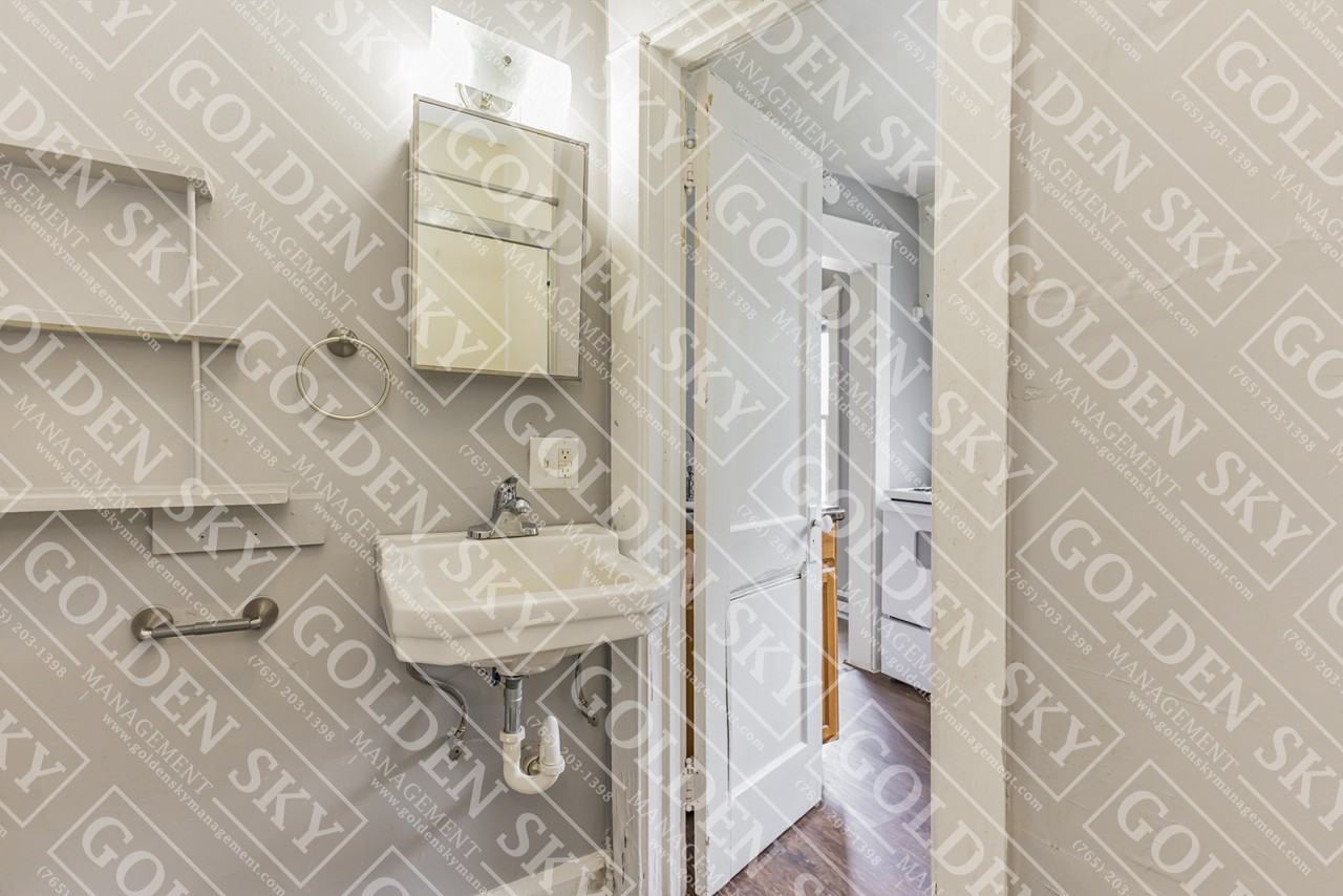 611 West Jackson Street - Unit 3 - Photo 4 of 19