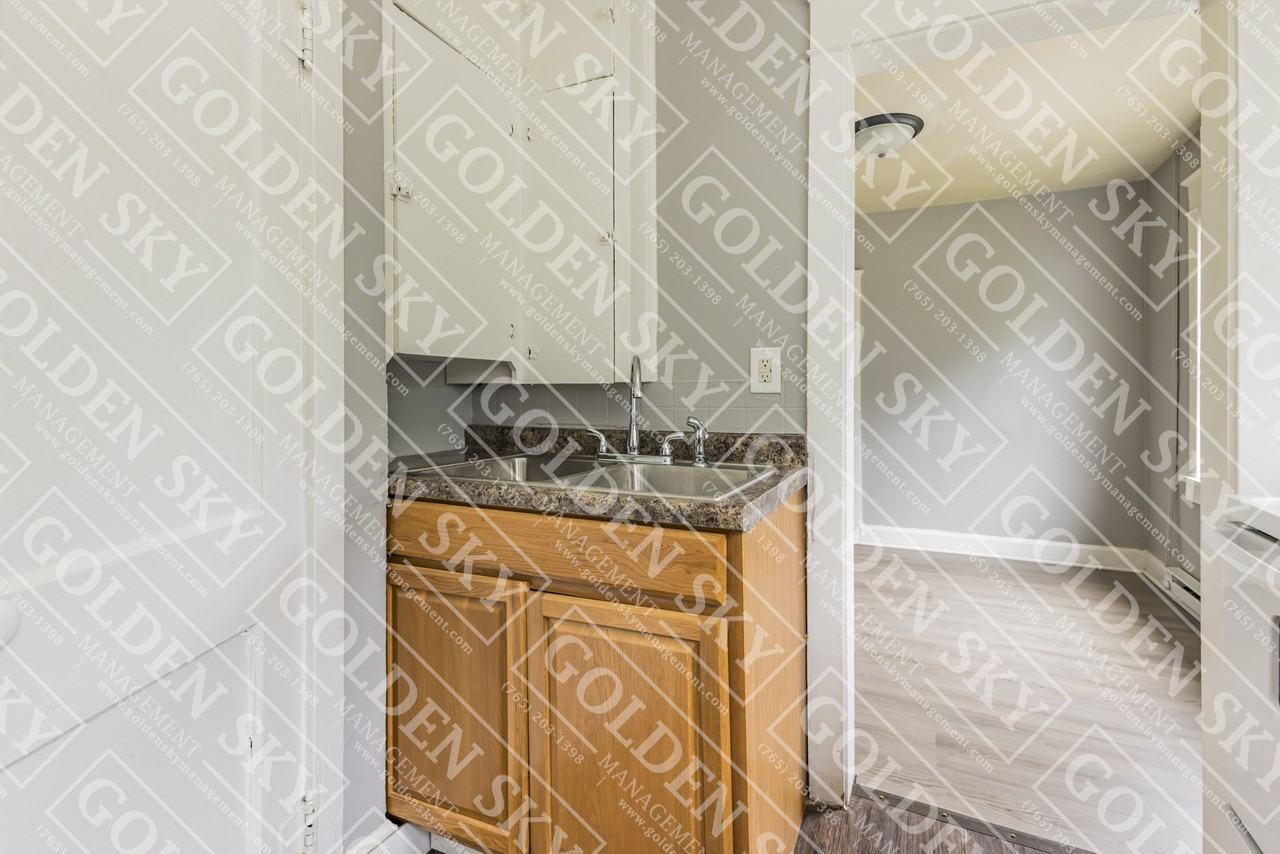 611 West Jackson Street - Unit 3 - Photo 6 of 19