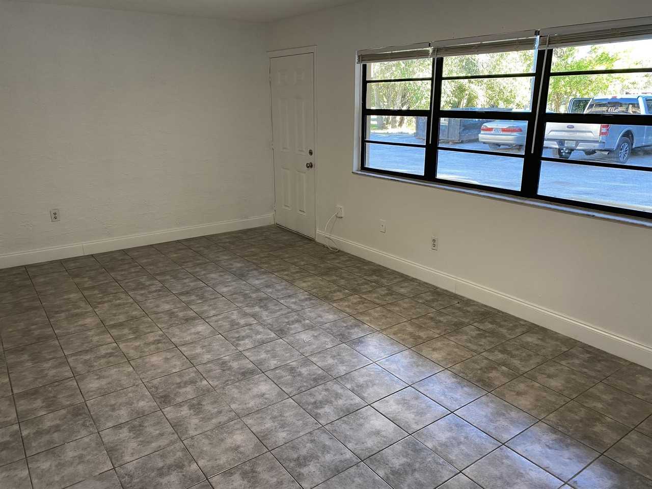 500 Rockpit Road - Photo 2 of 11