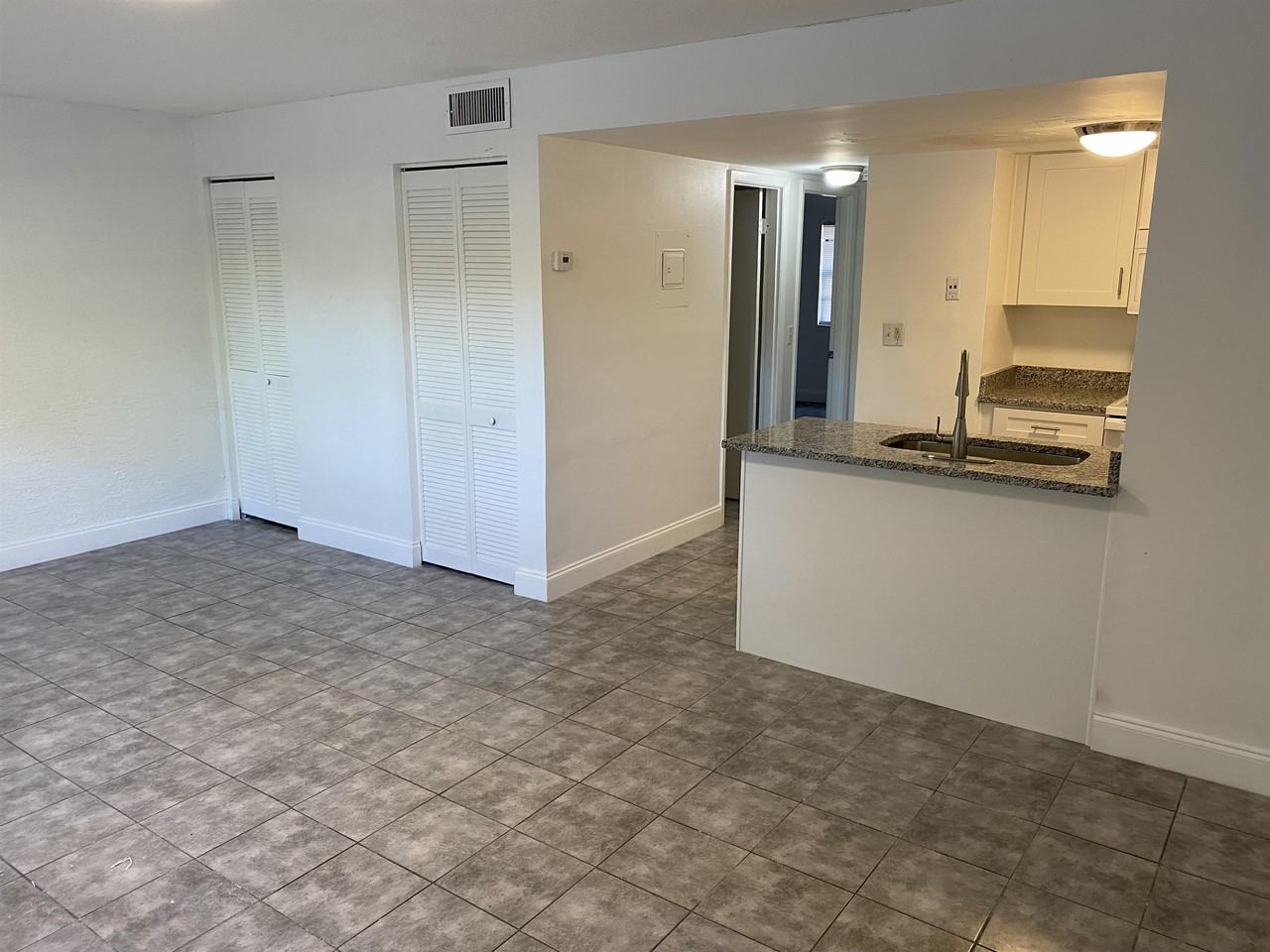 500 Rockpit Road - Photo 3 of 11