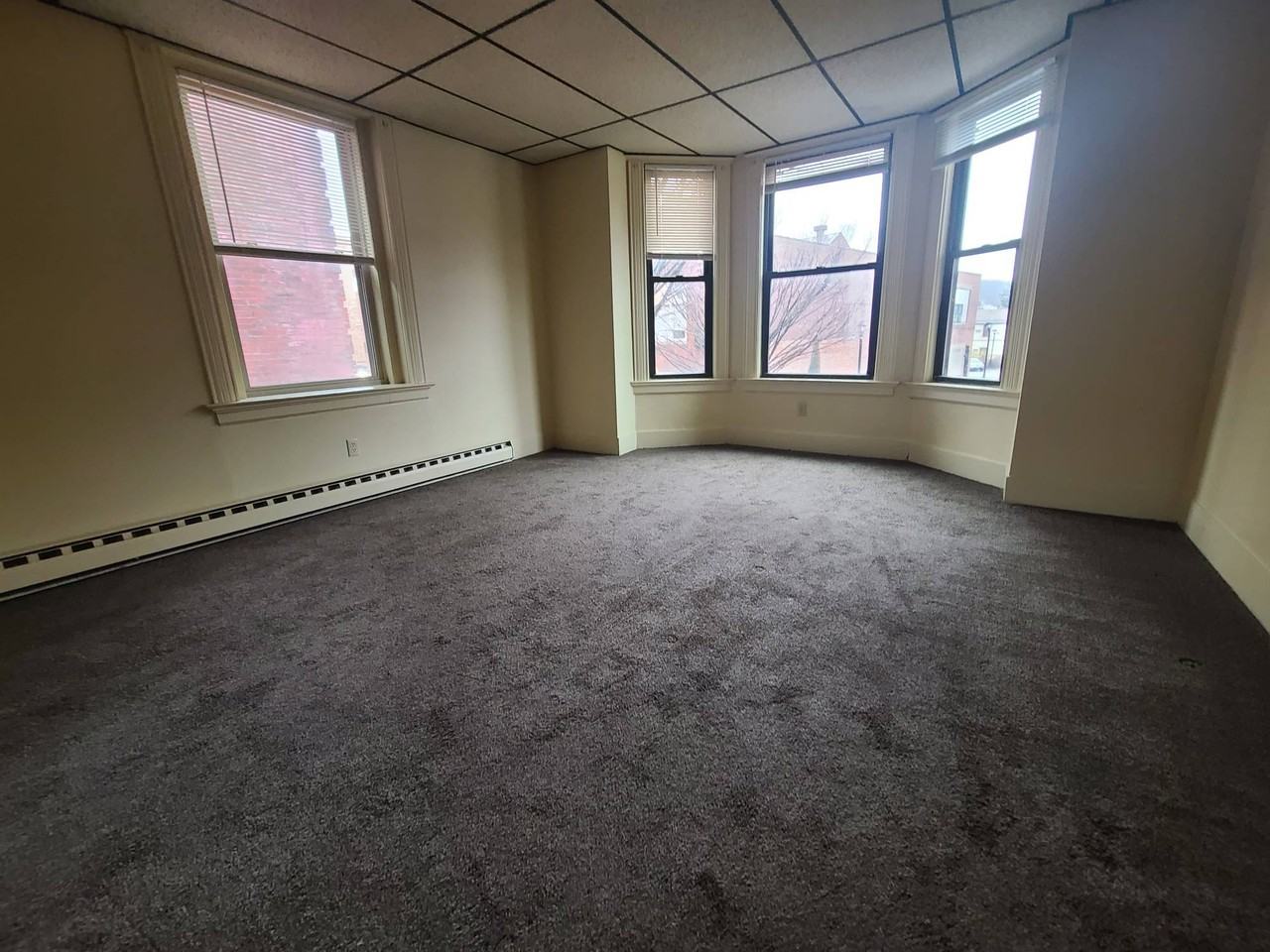 30-32 Willow St - Photo 4 of 33