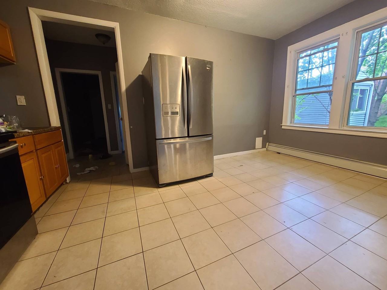 256 Mather Street - Photo 3 of 12