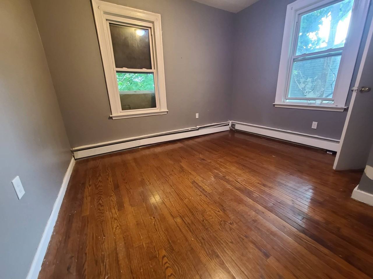 256 Mather Street - Photo 4 of 12