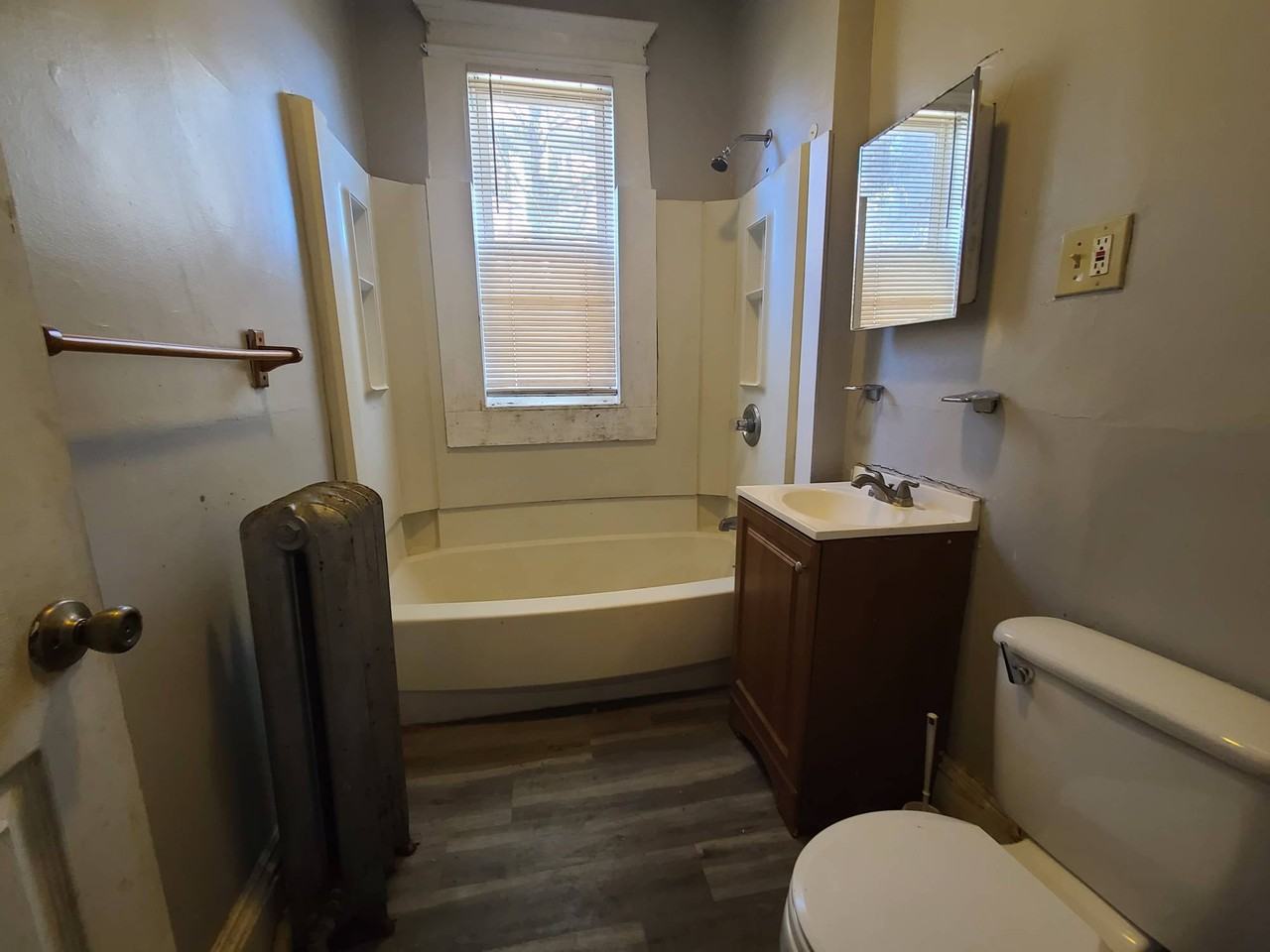 821 Capitol Avenue - Photo 2 of 15