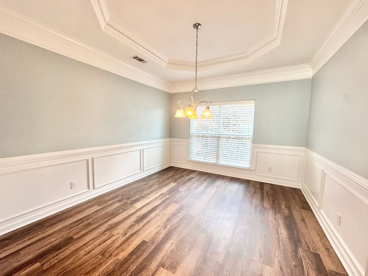 101 Oaktrace Pl - Photo 7 of 20