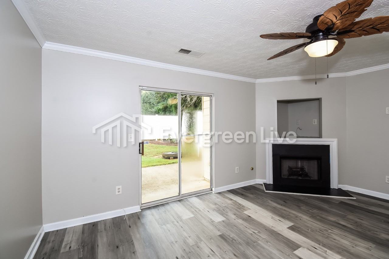 3150 Panthers Trce - Photo 4 of 13