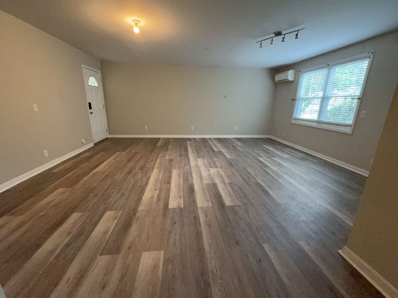 113 Dupre Mill Ct - Photo 2 of 14
