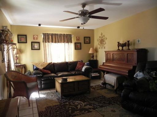 1143 S M St - Photo 2 of 20