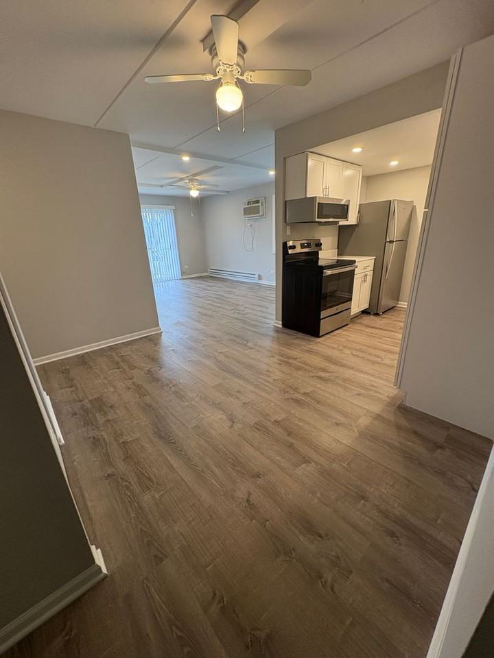 Forest Park! 1128 Des Plaines Ave. - Photo 3 of 14