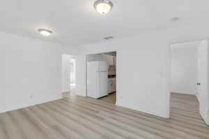 featured image of 830 W Colden Ave