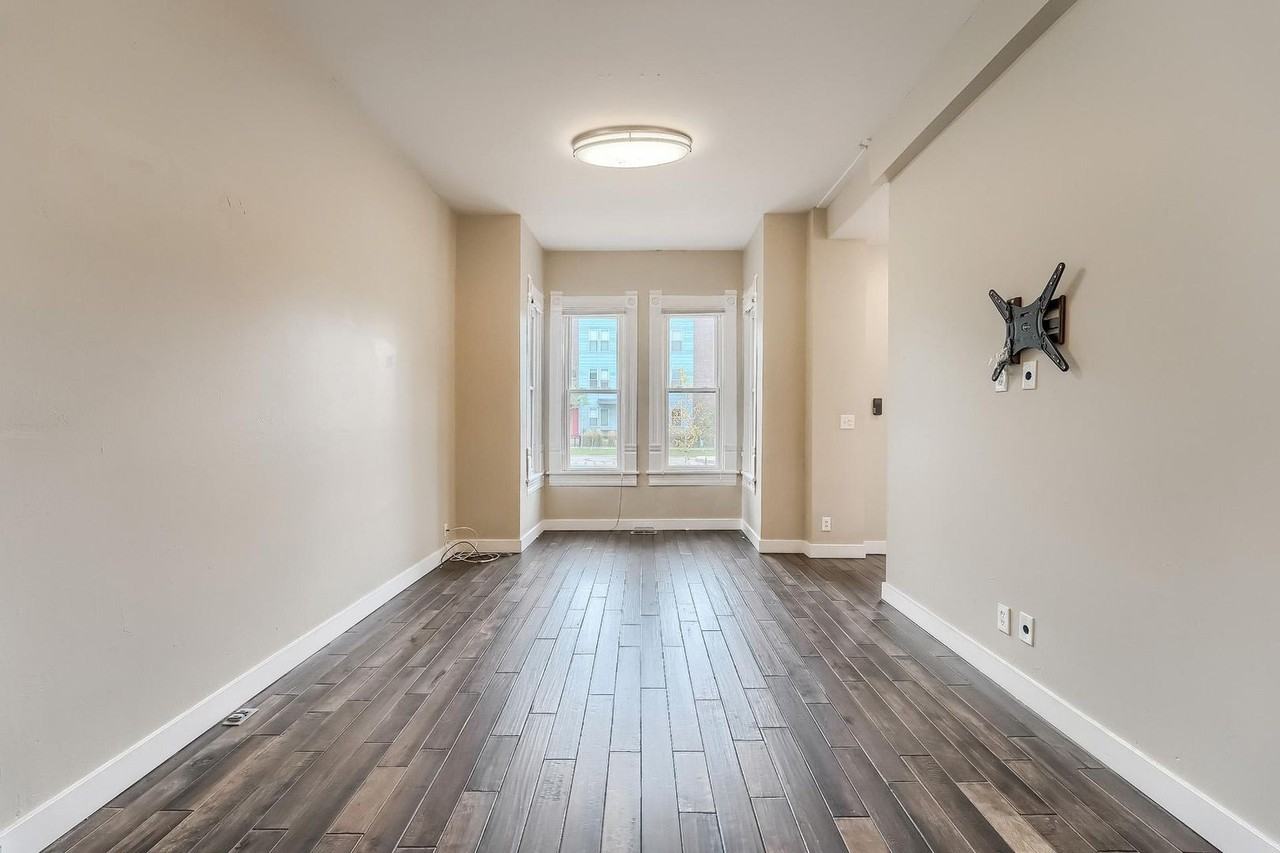 1076 Mariposa St - Photo 3 of 21