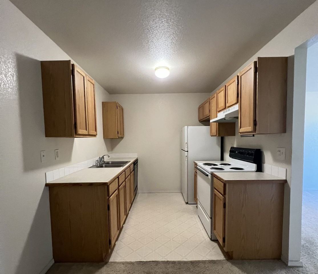 N Eldorado Ave - Photo 2 of 6