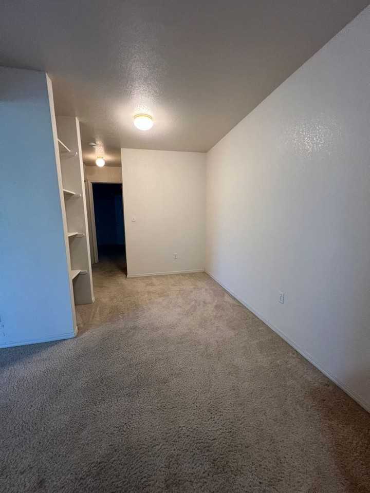 N Eldorado Ave - Photo 3 of 6