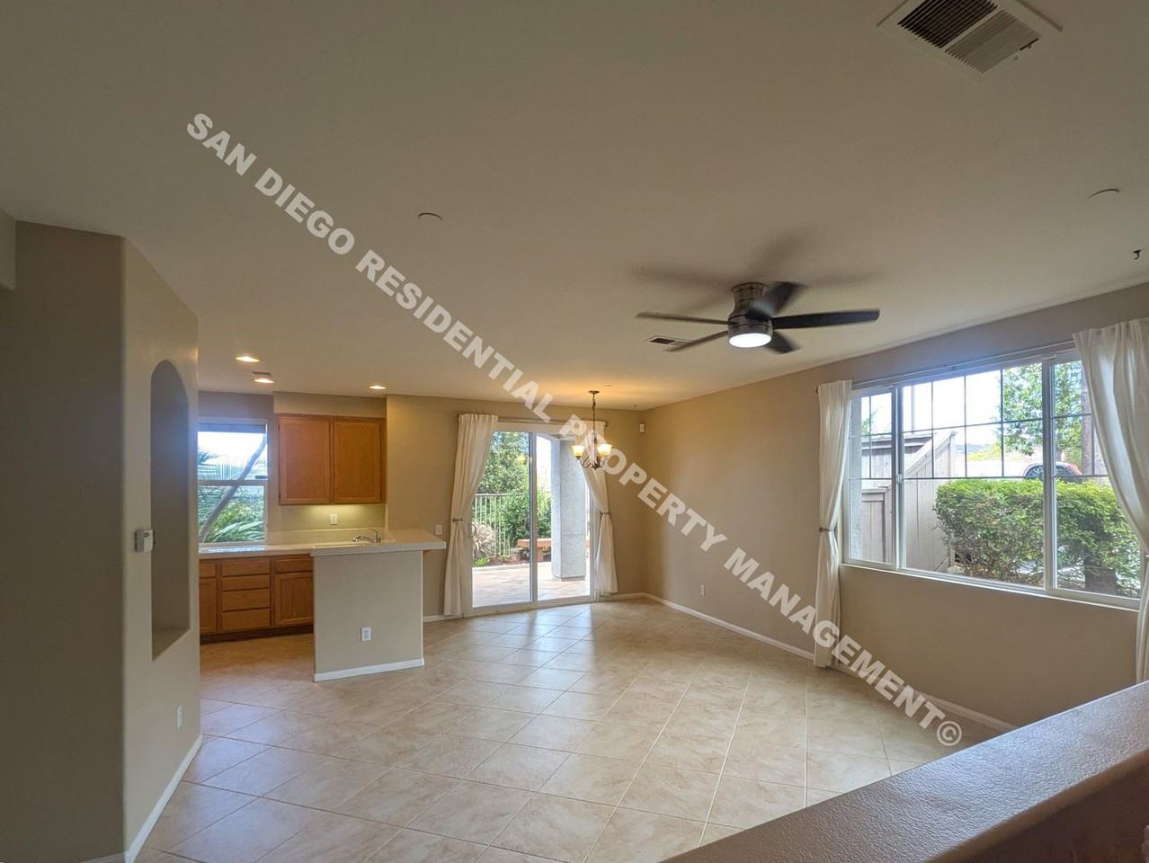 212 Aurora Ave - Photo 2 of 40