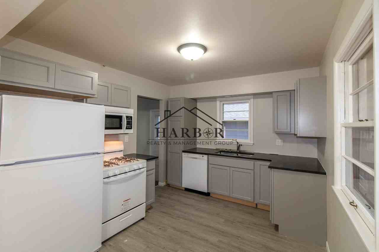1401 26th St Nw - Photo 2 of 19