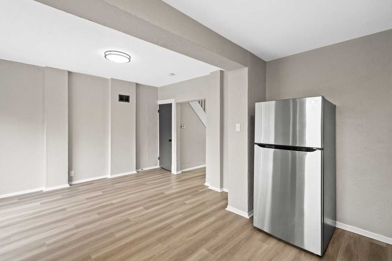 21 Lacona St - Photo 5 of 21