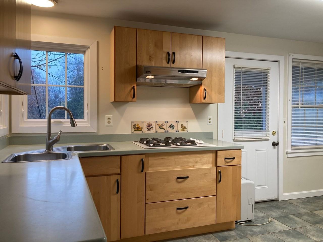 13102 Grant Shook Rd - Photo 2 of 13