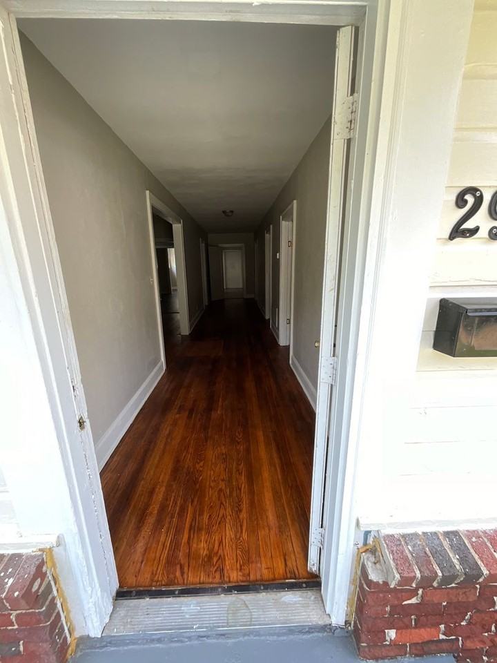 2939 Milam St - Photo 2 of 11
