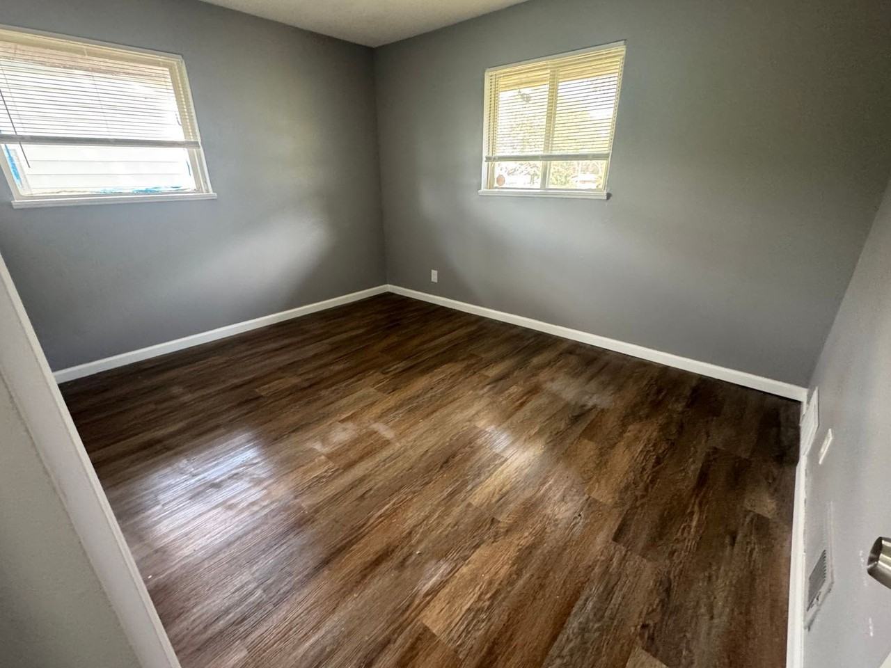 236 Mcalpine Dr - Photo 7 of 12