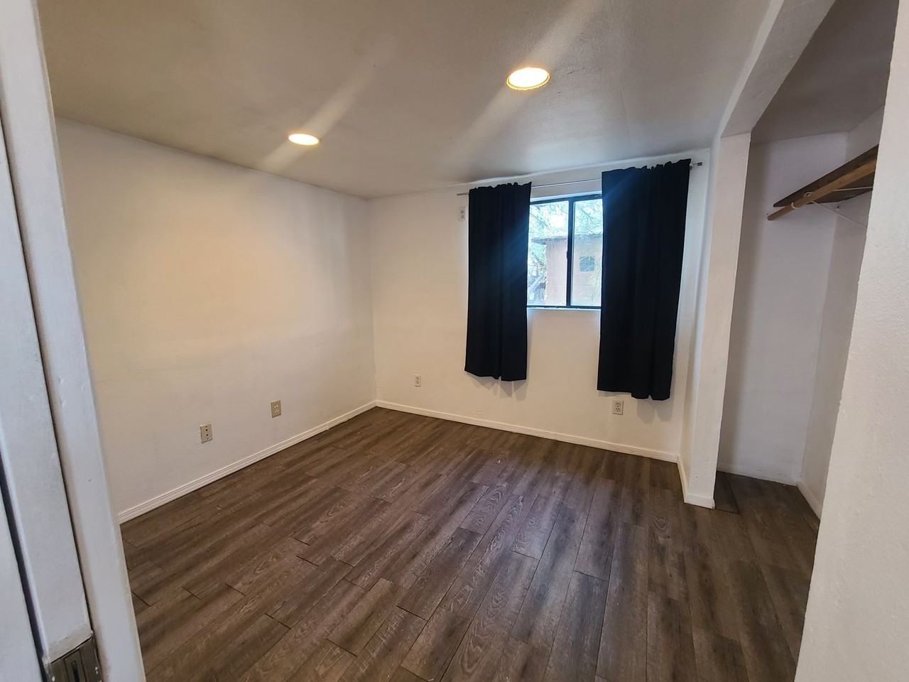 1250 E Allen Rd - Photo 4 of 6