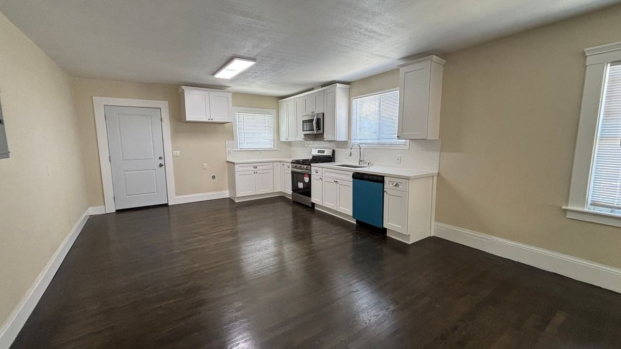 2842 Ritchie St - Photo 6 of 15