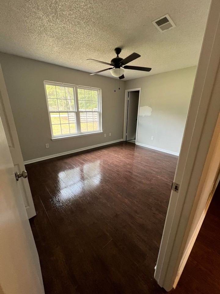 226 Sequoia Cir - Photo 6 of 11