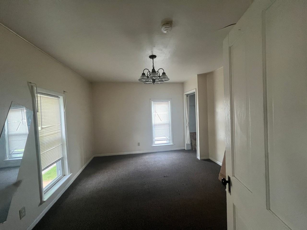 622 S 3rd Ave - Photo 4 of 7