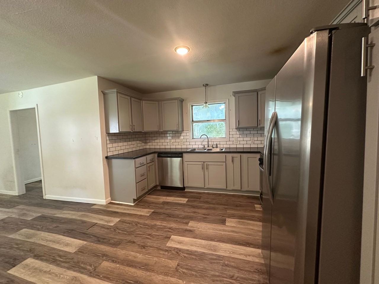 2910 W 2nd Dr - Photo 3 of 12