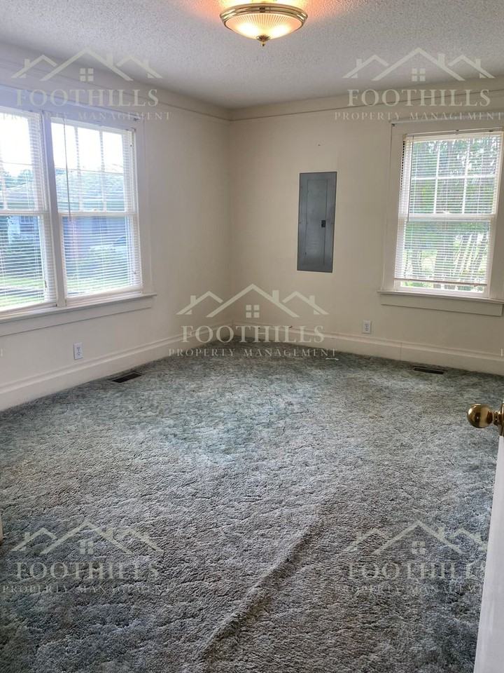 602 Heyward Ave - Photo 2 of 8