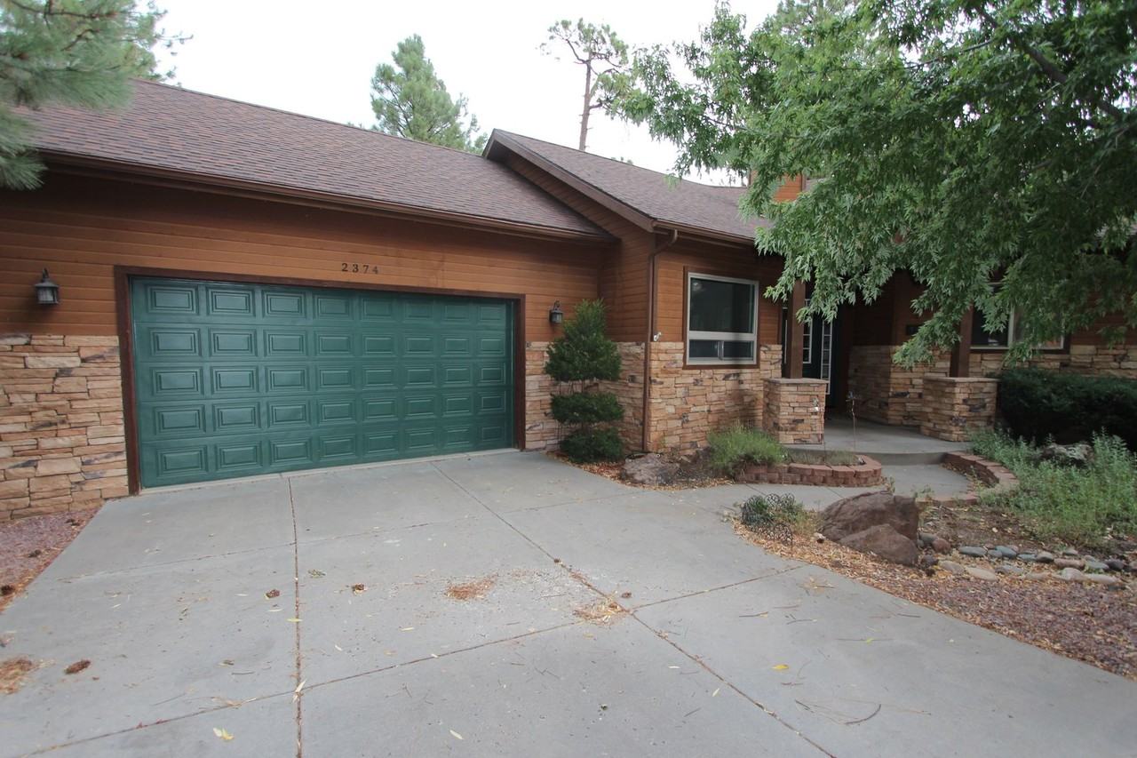 2374 S Cliffview St - Photo 3 of 27