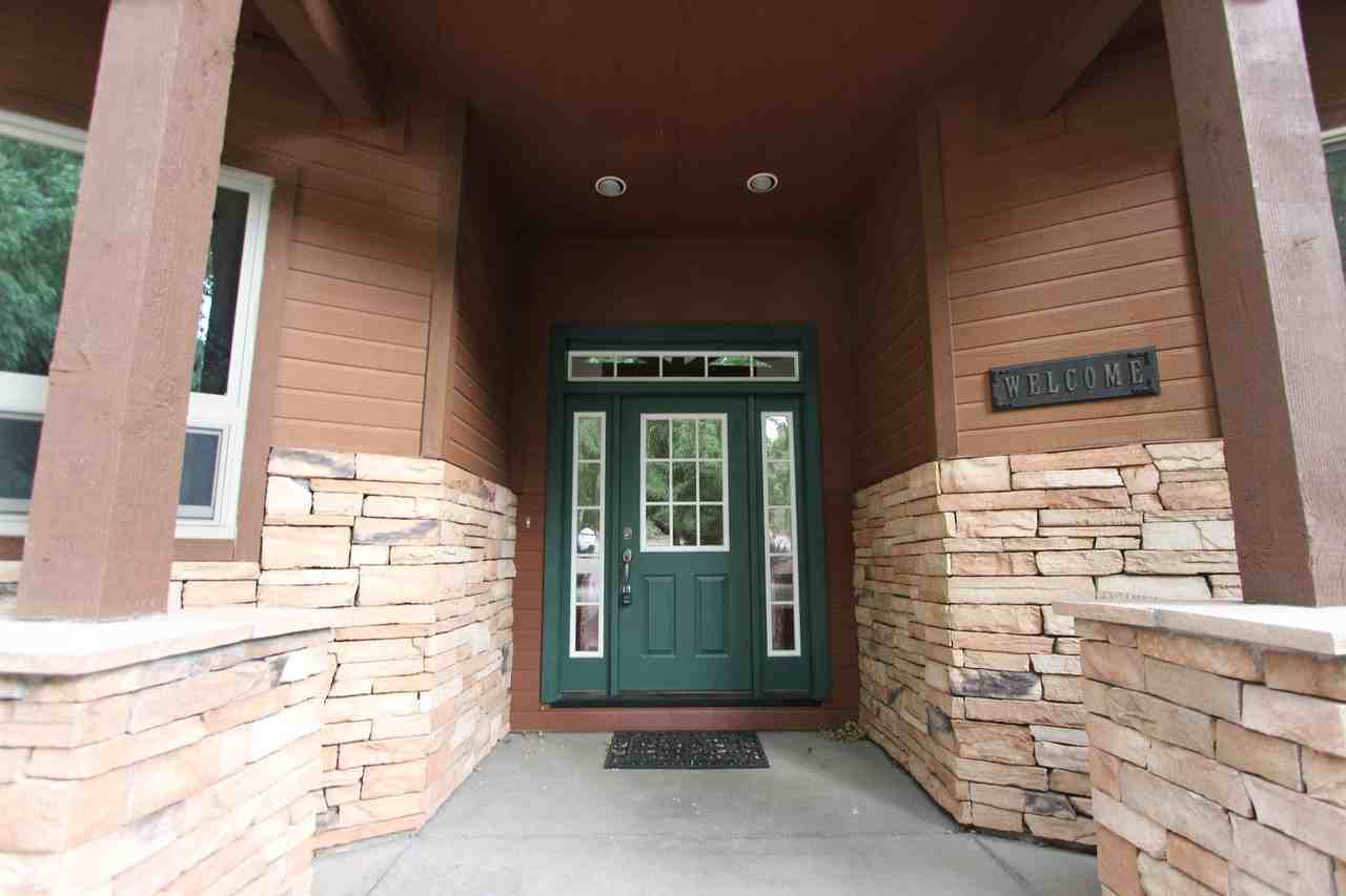 2374 S Cliffview St - Photo 3 of 46