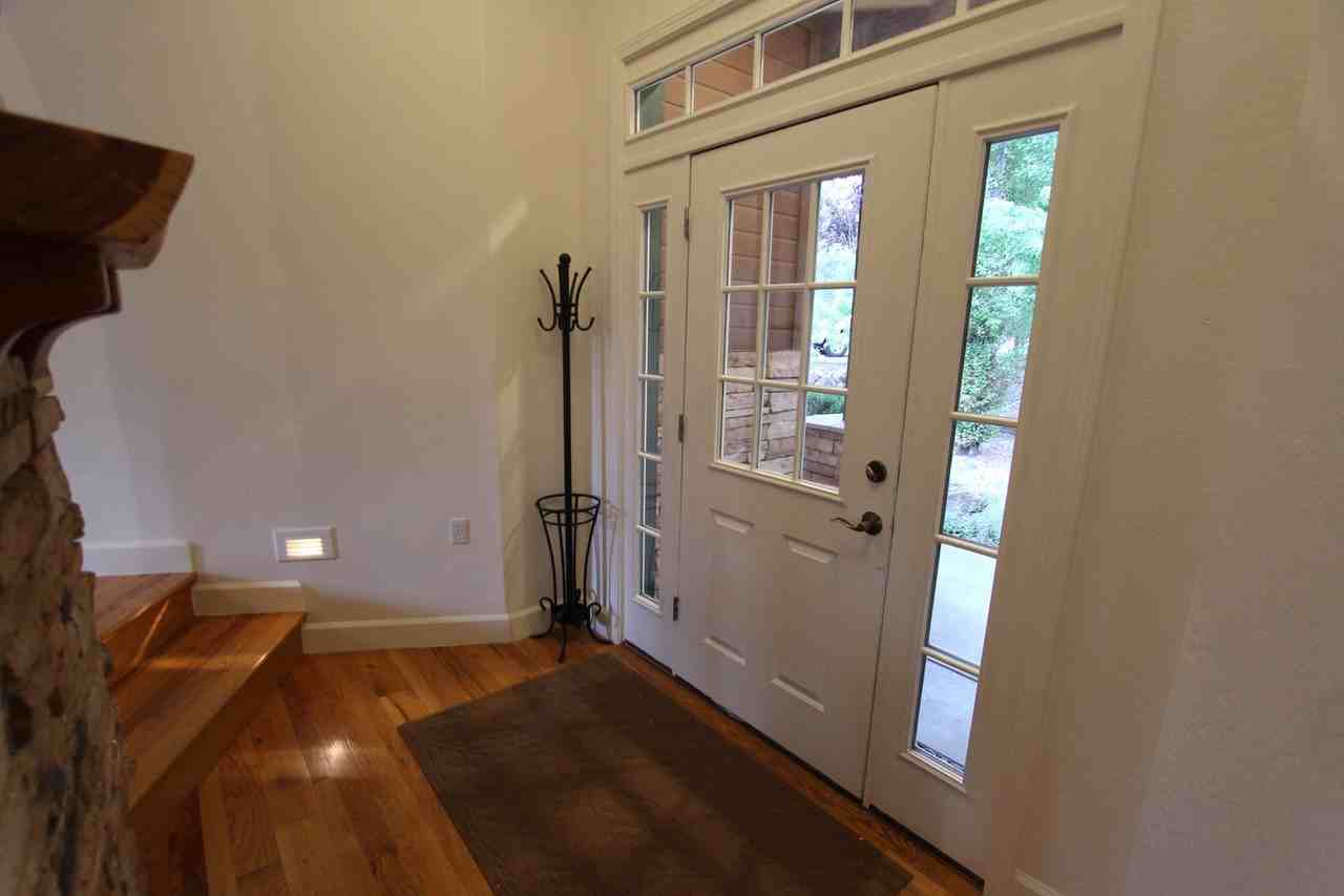 2374 S Cliffview St - Photo 4 of 46
