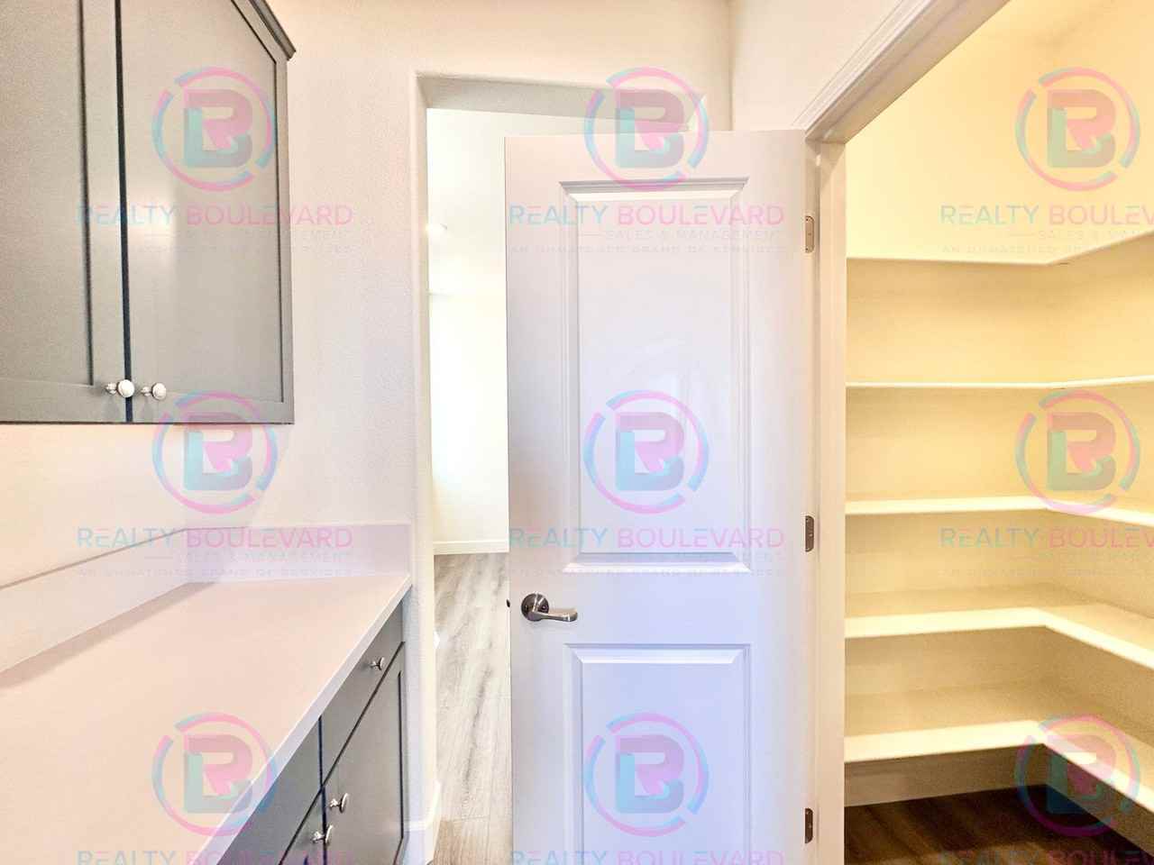 6996 Mount Nimba St - Photo 5 of 39