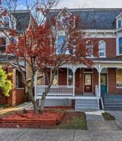 featured image of 726 Roosevelt Ave