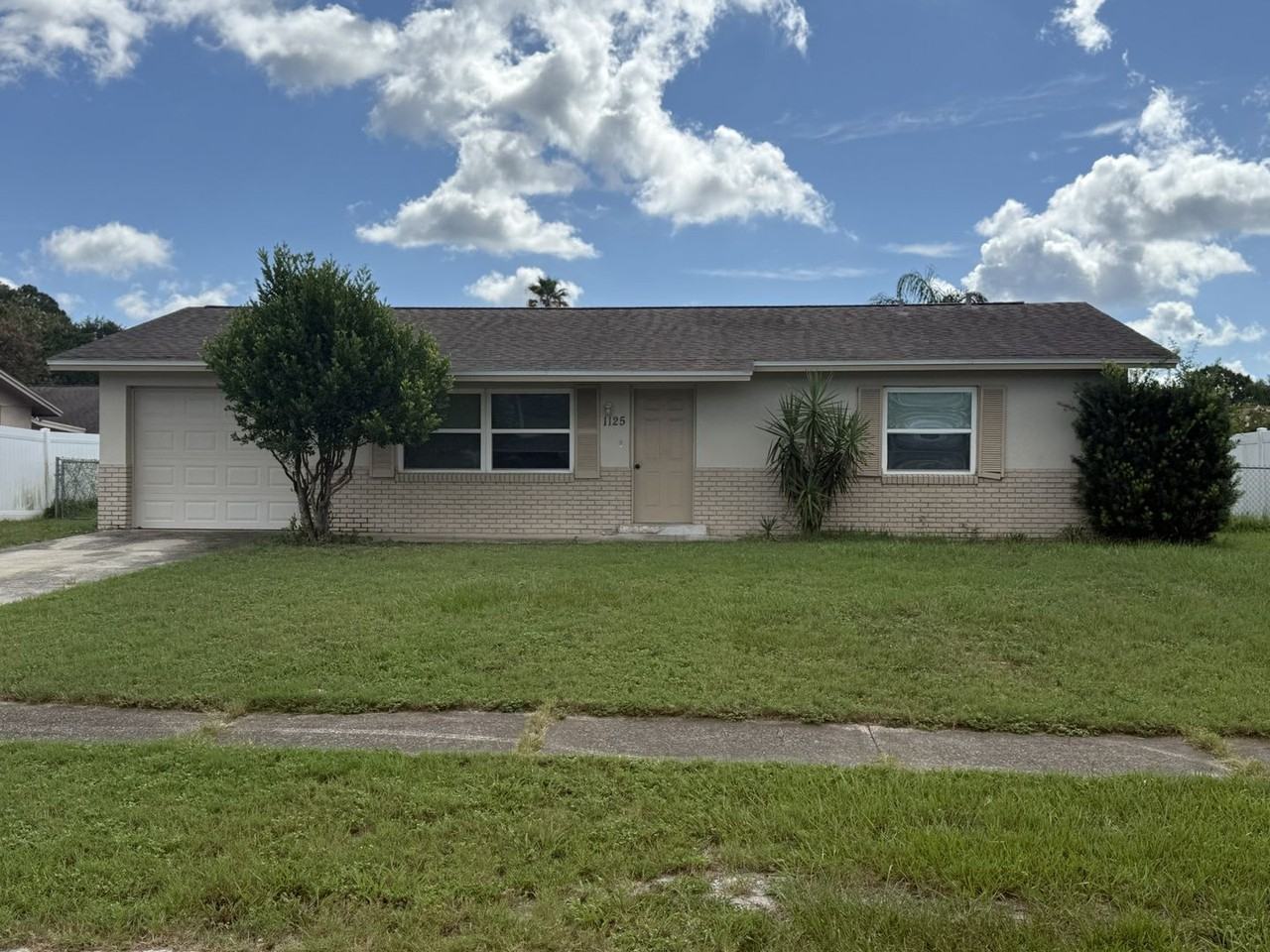 1125 Loblolly Ln - Photo 2 of 22