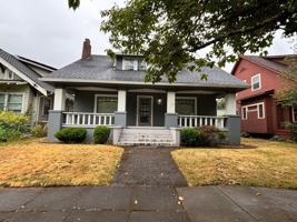 featured image of 5334 Ne Mallory Ave