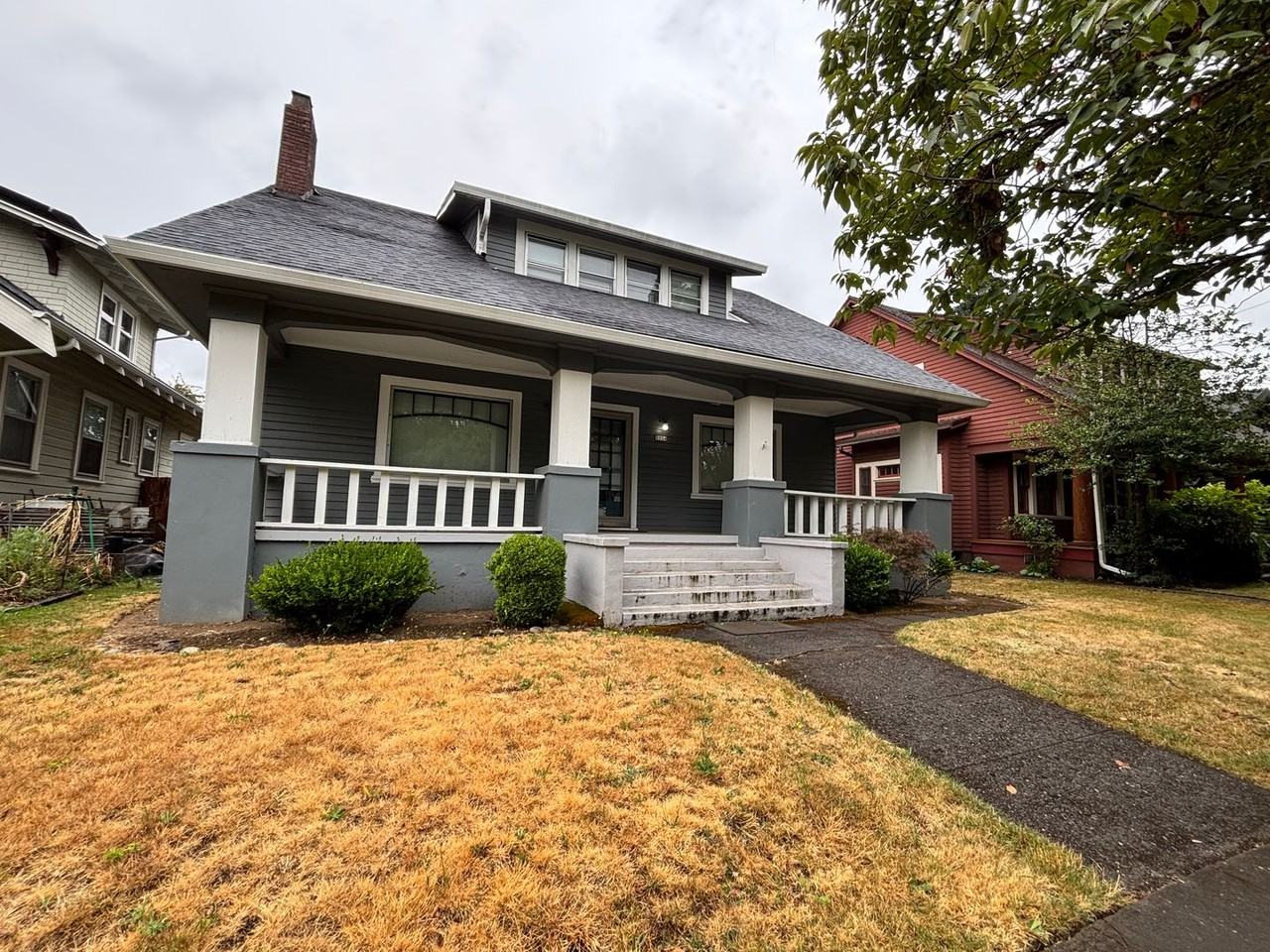 5334 Northeast Mallory Avenue - Photo 3 of 30