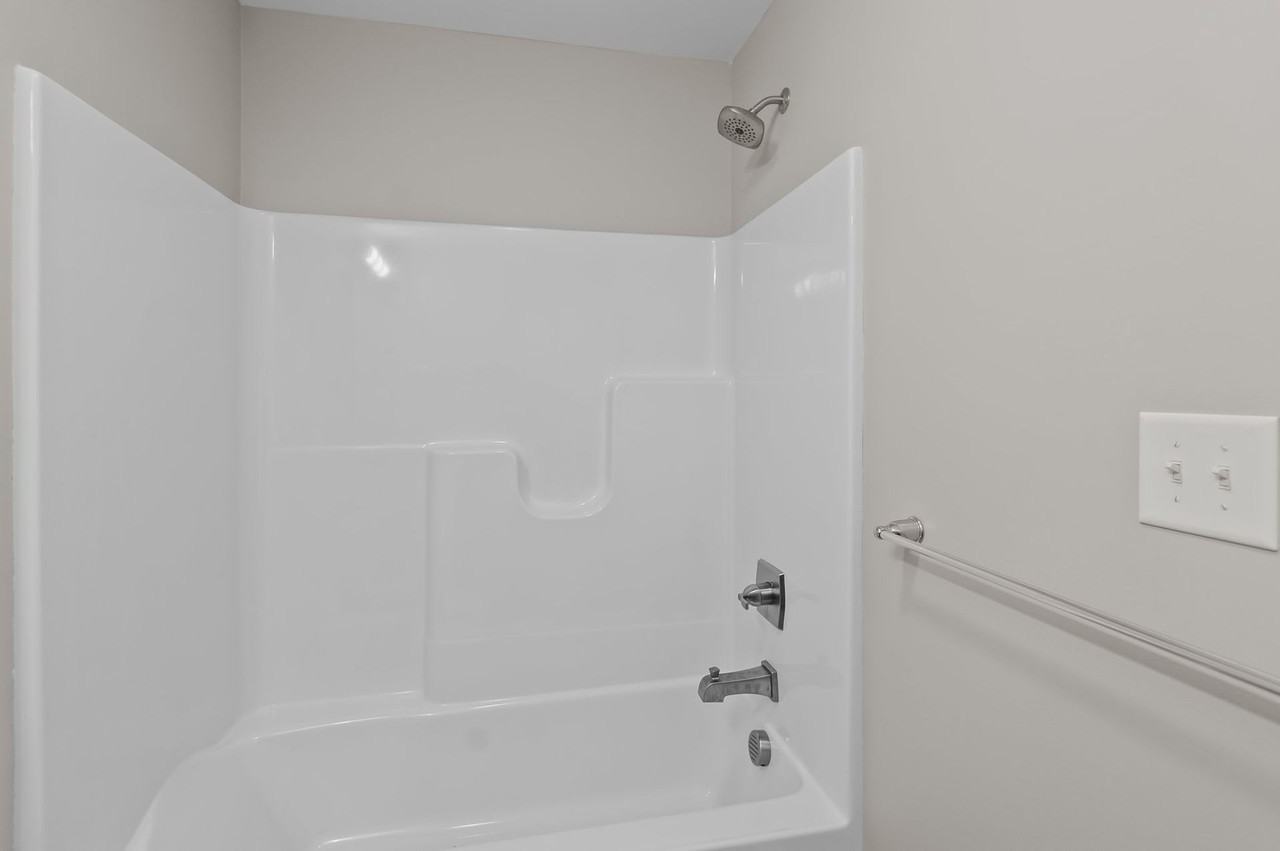 1256 Cross Creek Cir - Photo 3 of 46