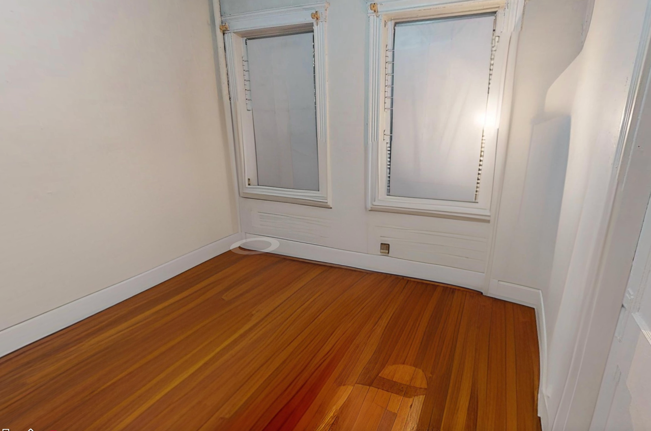 1350 Commonwealth Ave - Photo 6 of 8