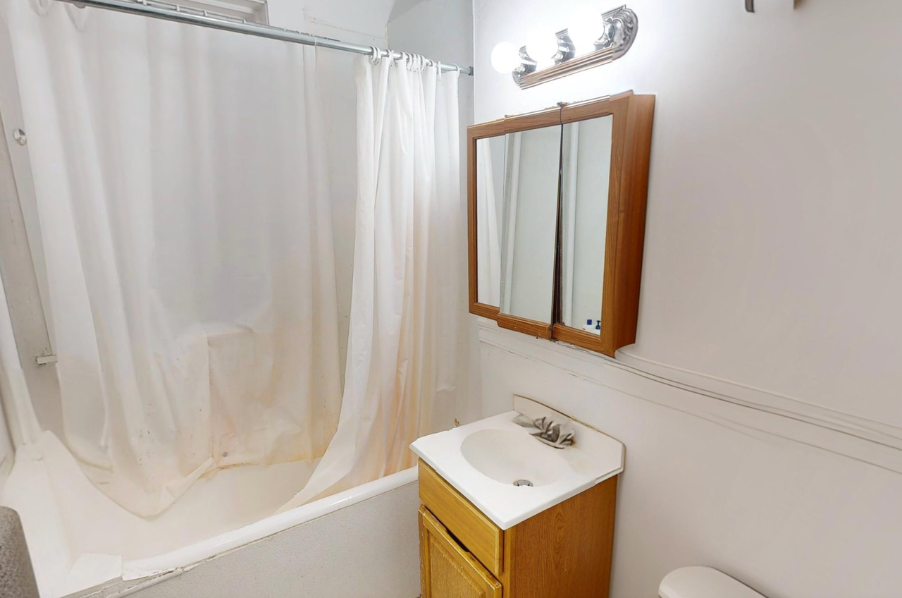 1350 Commonwealth Ave - Photo 7 of 8