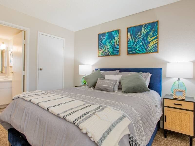 Portola Glendale - Photo 4 of 24