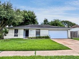 203 Woodvale Dr - Photo 1 of 1