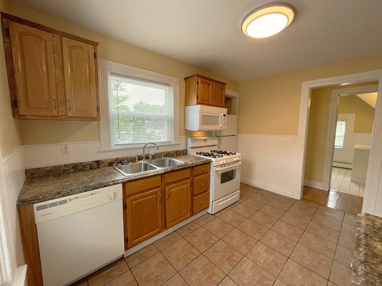 381 W 1st St #2 - Photo 3 of 29
